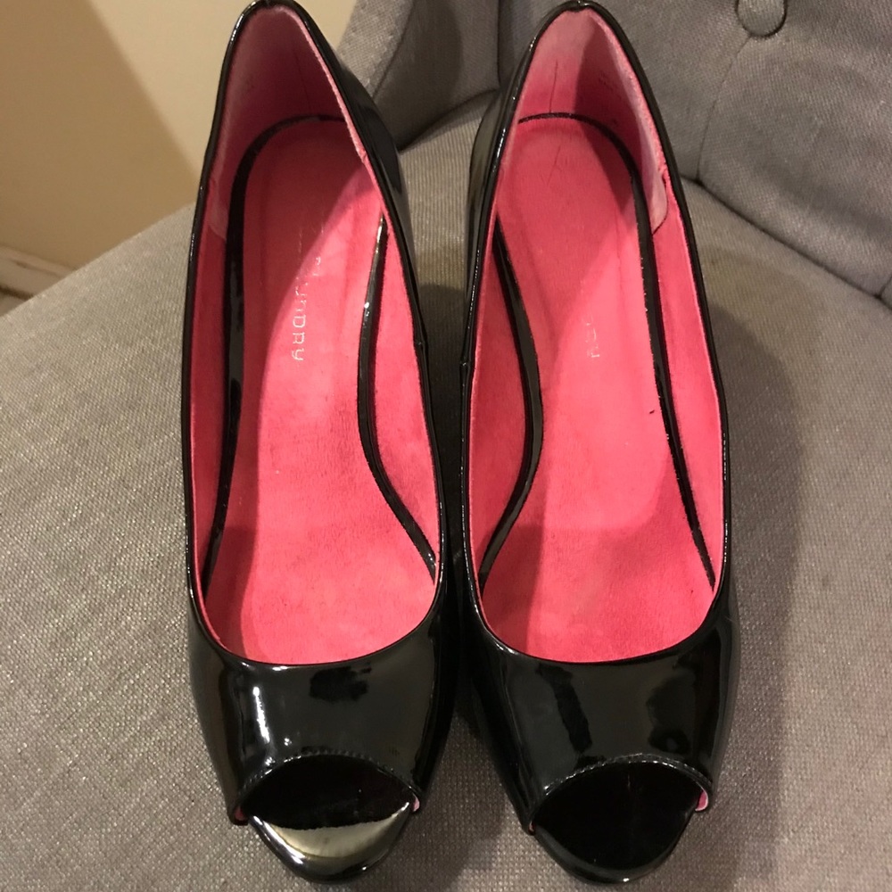 Black Patent leather open toe wedges